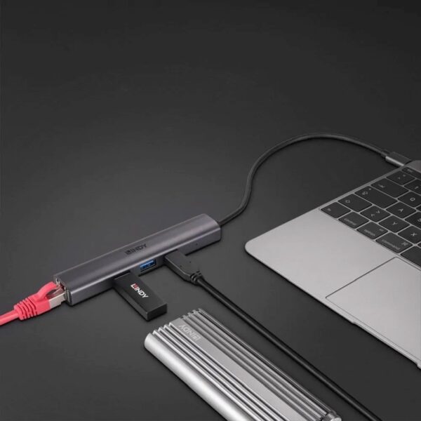 Lindy USB 3.2 Hub, Ethernet - Image 4